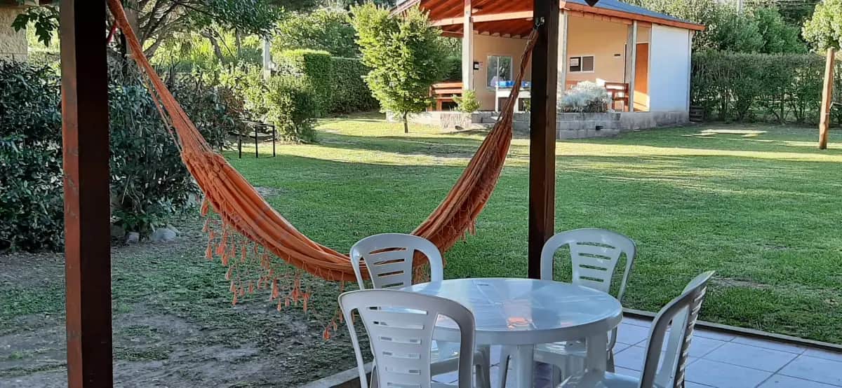 Cabañas en Los Reartes con parque amplio